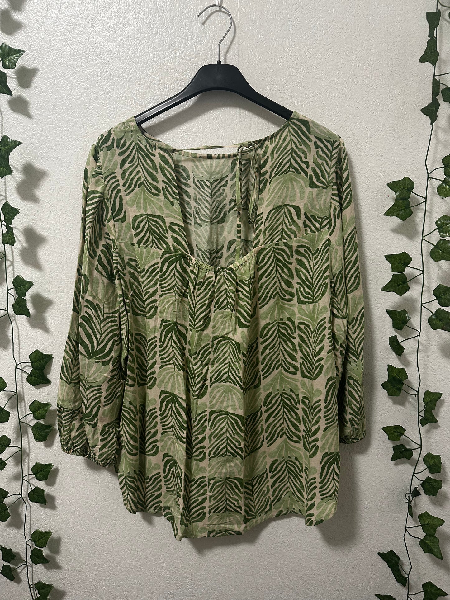 Shirt- Comma