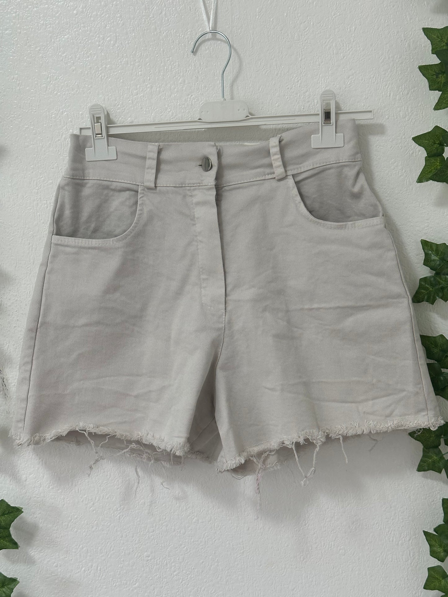 Damen -Shorts in versch.Farben
