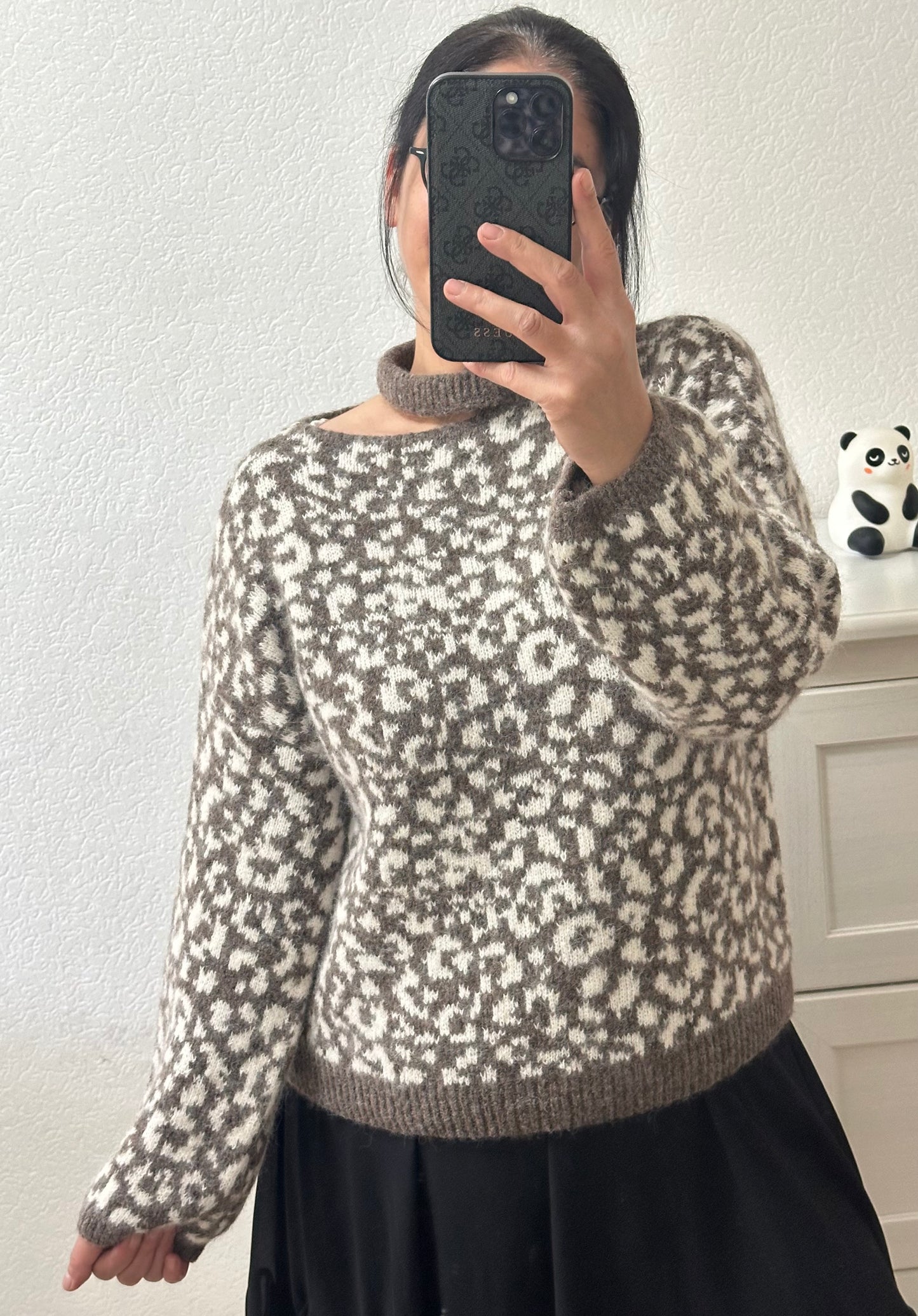 Leo Strickpullover mit Cut-Out Kragen